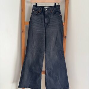 Levi's Ribcage Flare Jeans